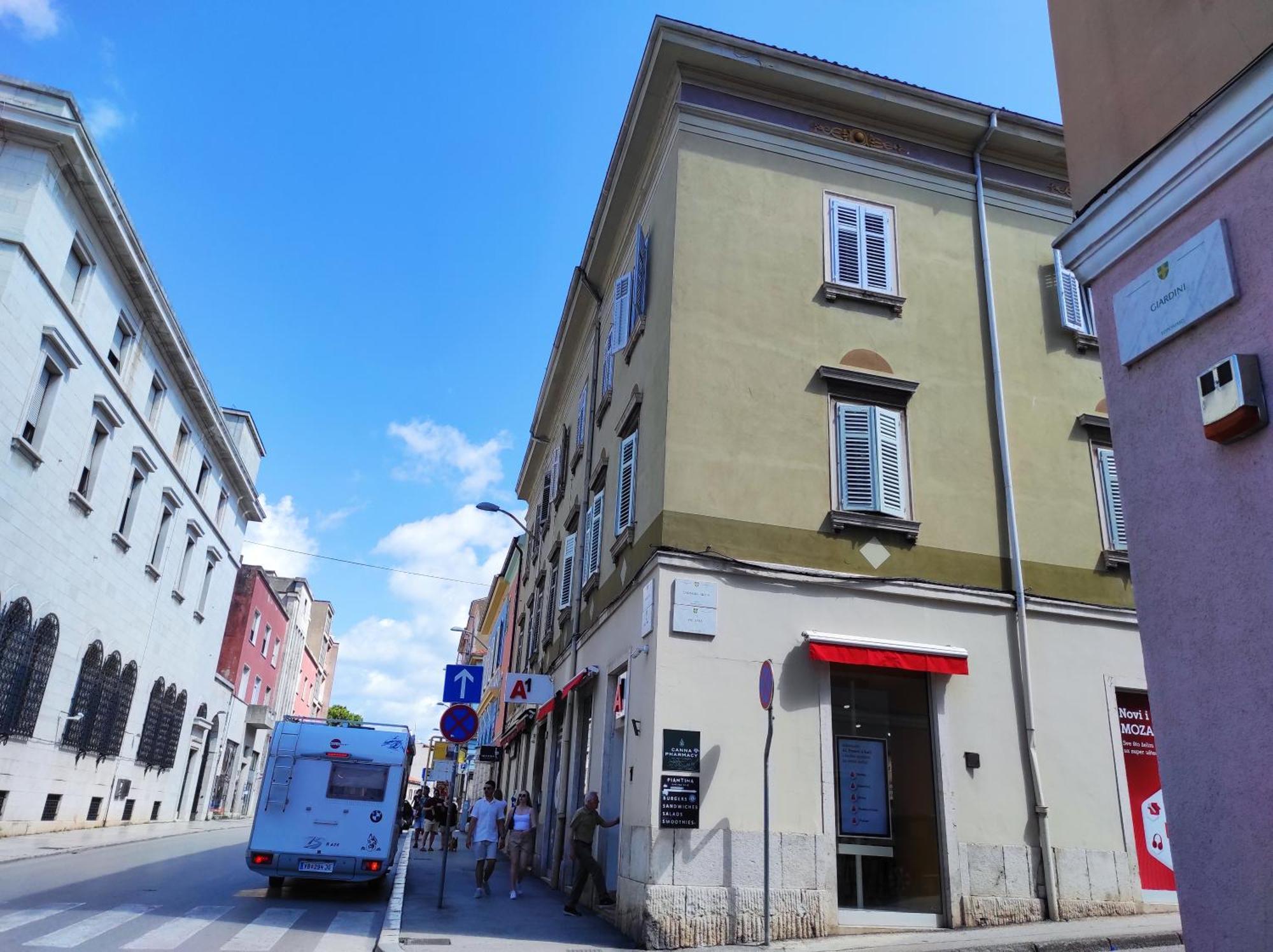 Papavero Rooms Pula Exterior photo